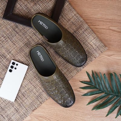 Men Olive Casual Slip Ons