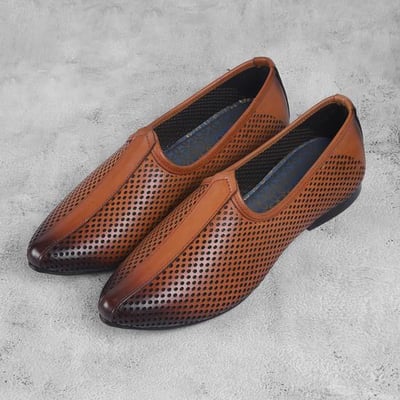 Men Tan Ethnic Jutis