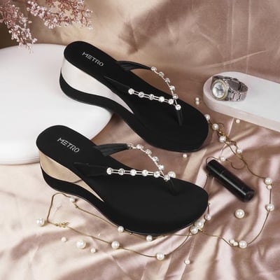 Women Black Casual Slip Ons