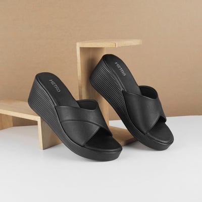 Women Black Casual Slip Ons