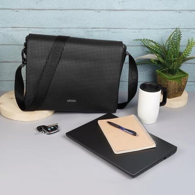 Unisex Black Laptop Bags
