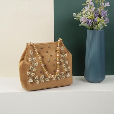 Women Antic-gold Potlis