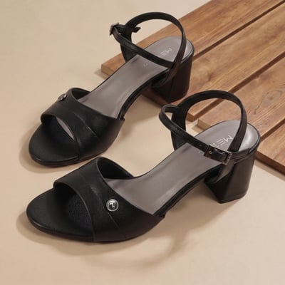 Women Black Casual Sandals