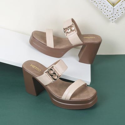 Women Beige-red Casual Slip Ons