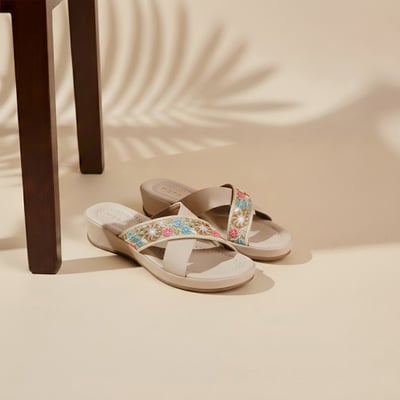 Women Beige Casual Slippers