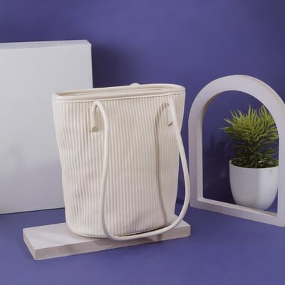 Women Off-white Shoulder Bag