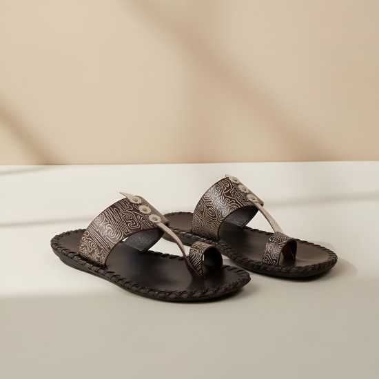Men Beige Ethnic Kolhapuris