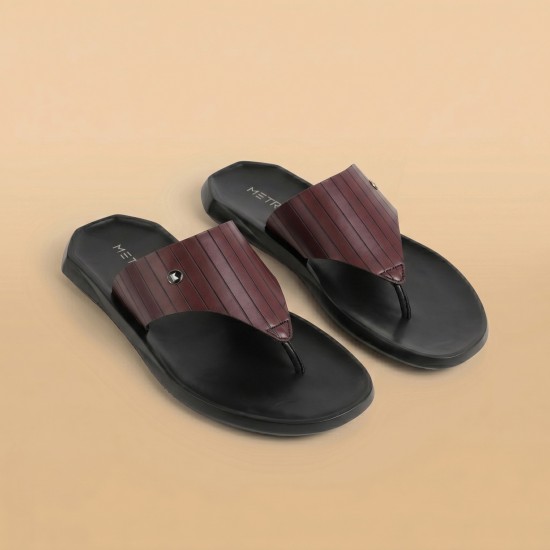 Men Maroon Casual Slippers