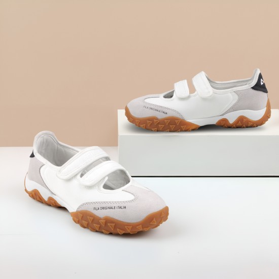 Women White Sports Walking Shoes