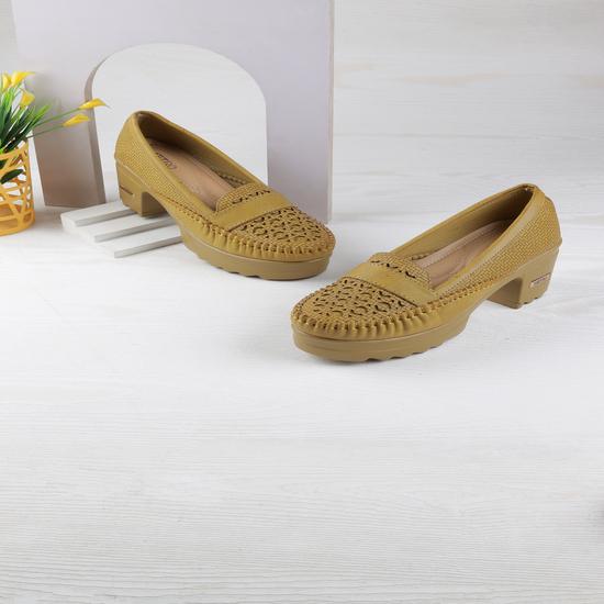 Women Camel Casual Pumps