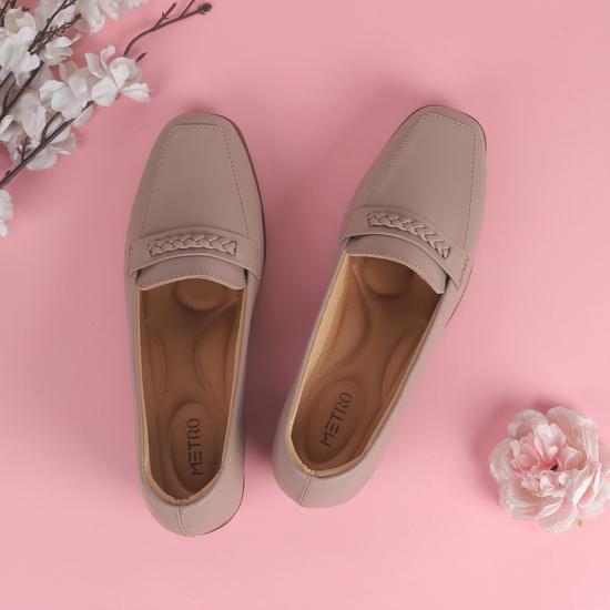 Women Peach Formal Pumps