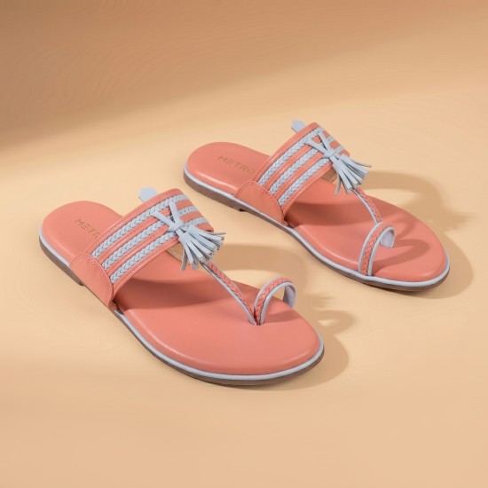 Women Pink Ethnic Kolhapuris