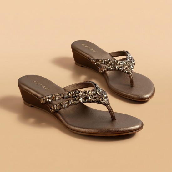 Women Bronze Ethnic Slippers