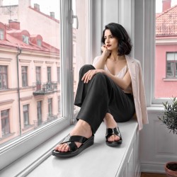 Women Black Casual Slip Ons