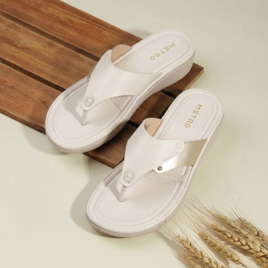 Women Off-white Casual Slippers