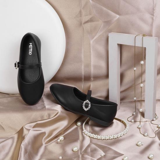 Girls Black Casual Ballerinas