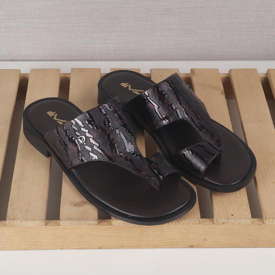 Men Brown Ethnic Slippers