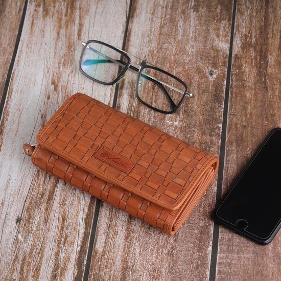 Women Tan Wallet