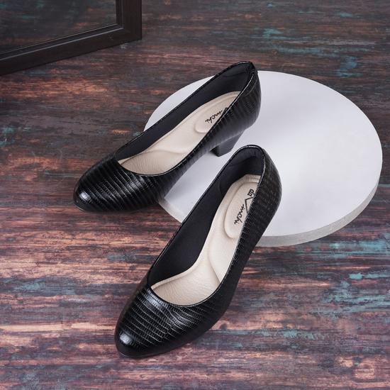 Women Black Formal Pumps