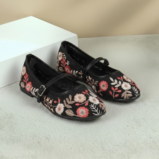 Girls Black Casual Ballerinas